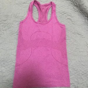 Lululemon racerback tank 🍋
